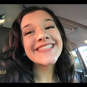 Meet your Posher, Marissa